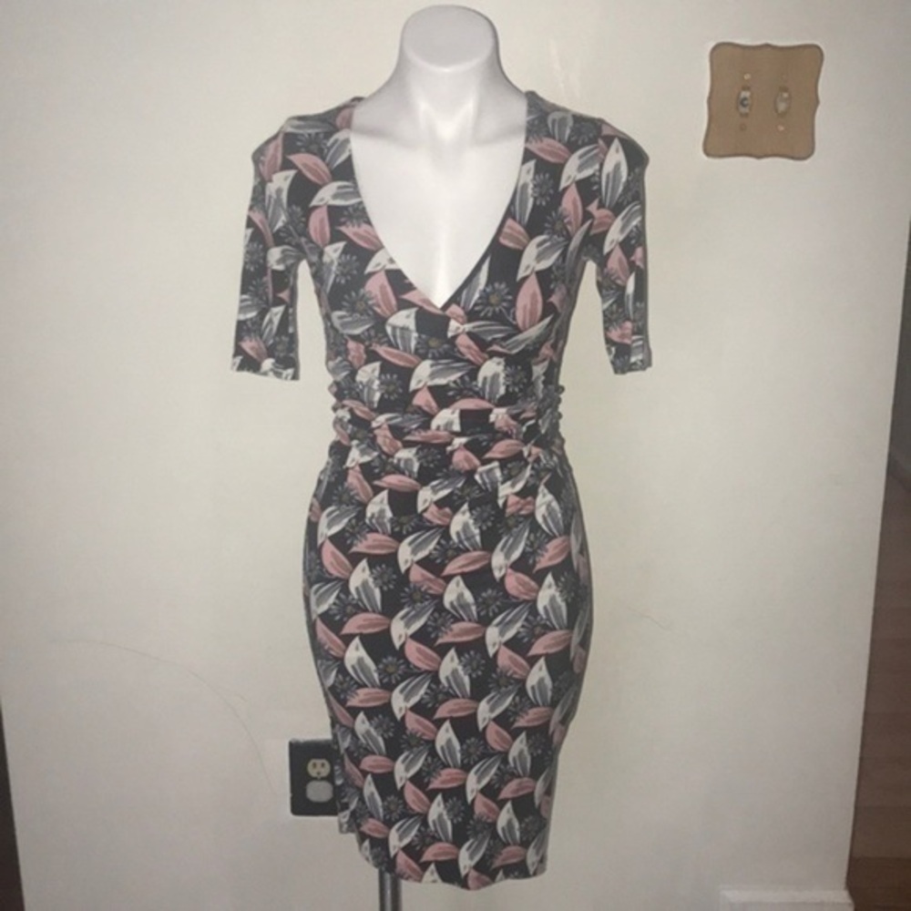 Boden form fitting dress size 2R UK 6R